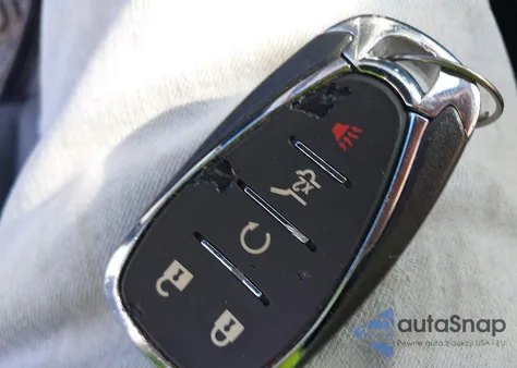 2018 Chevrolet Equinox Premier z USA, uszkodzony, nr VIN 2GNAXVEV8J6234355